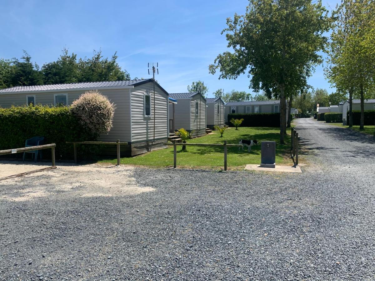 Camping Le Robinson Hotel Colleville-sur-Mer Buitenkant foto