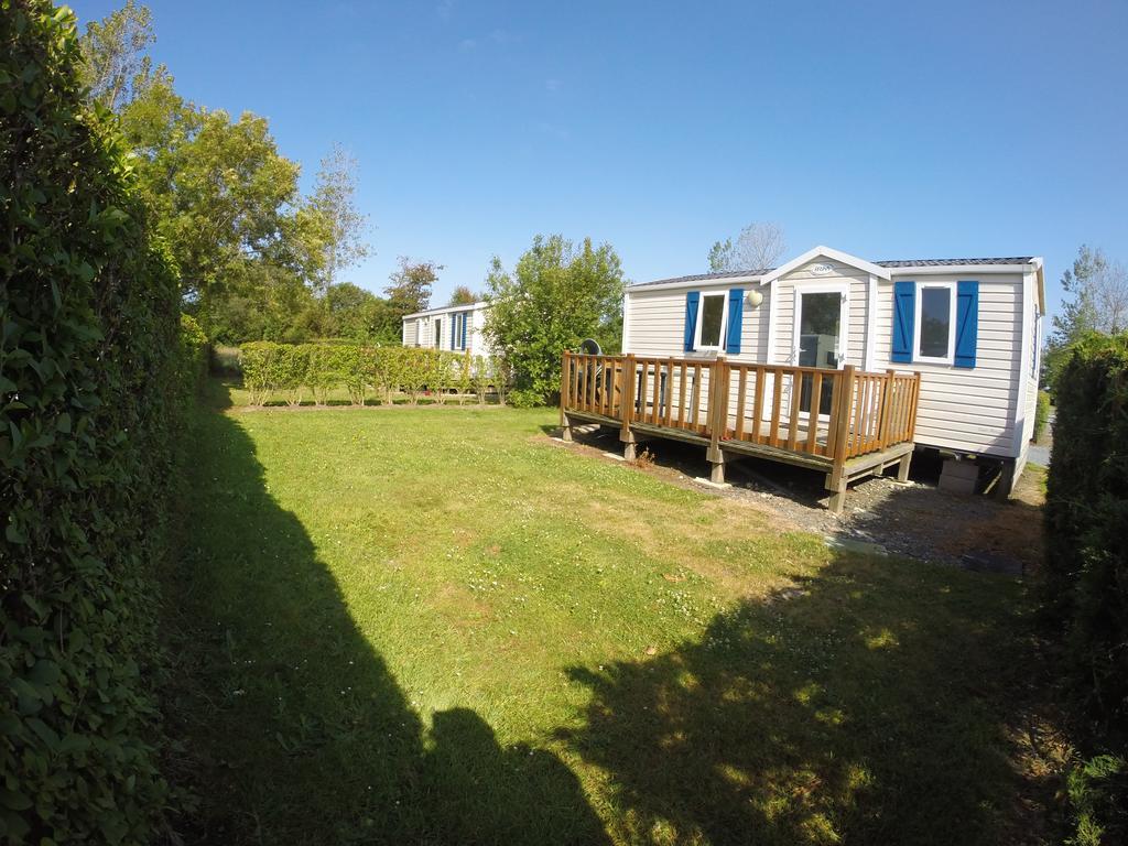 Camping Le Robinson Hotel Colleville-sur-Mer Buitenkant foto